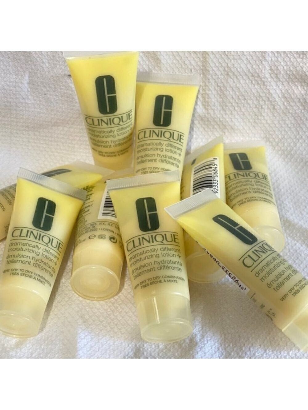 15- Clinique dramatically different moisturizing lotion .5oz New - 15 tubes